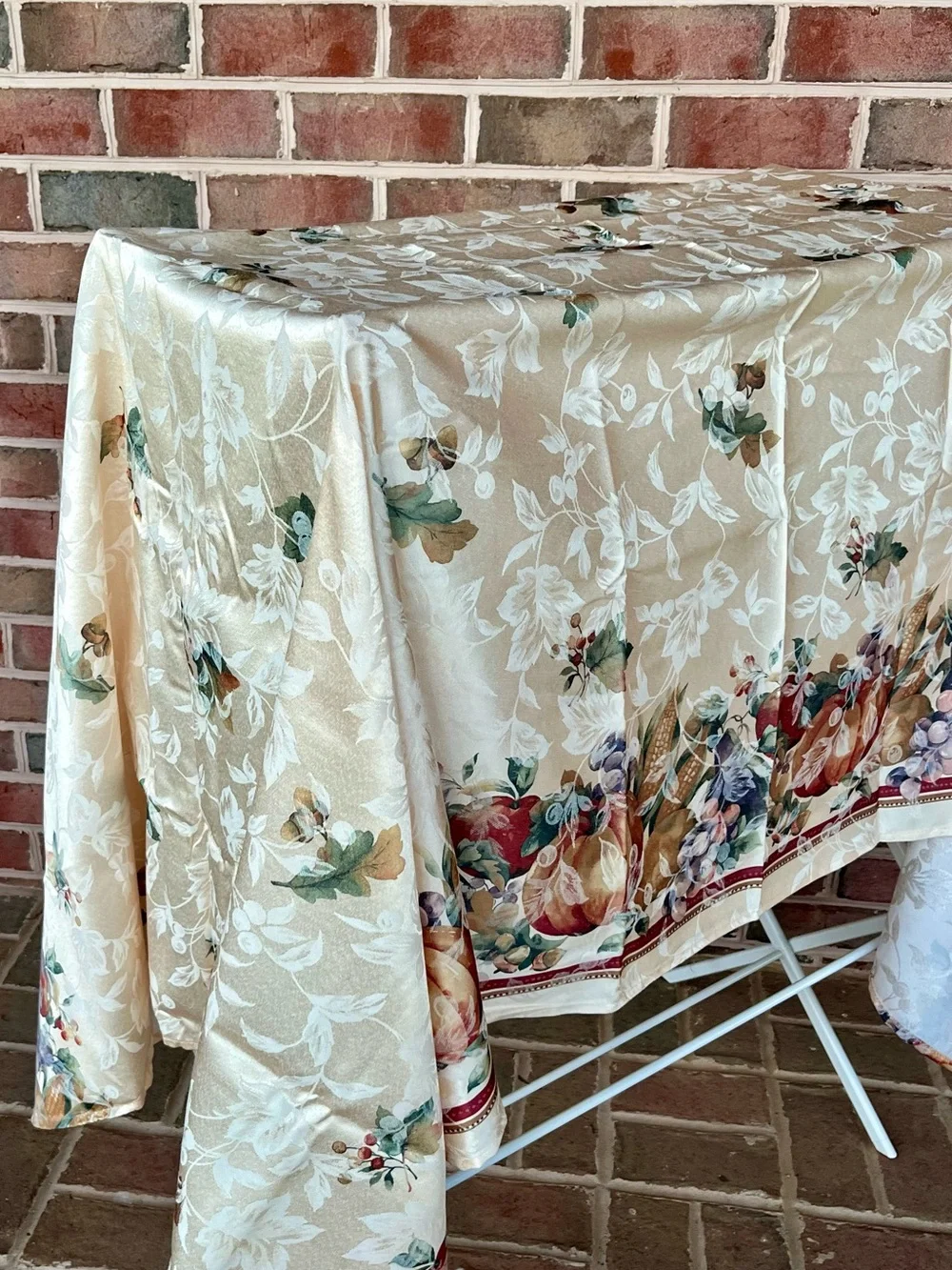 Benson Mills Jubilee Fall Thanksgiving Pumpkin Jacquard Fabric Tablecloth 60x84
